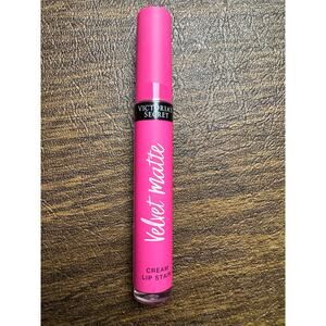 Victoria's Secret Velvet Matte Cream Fantasy Shade Liquid Lip Stain - .11 oz